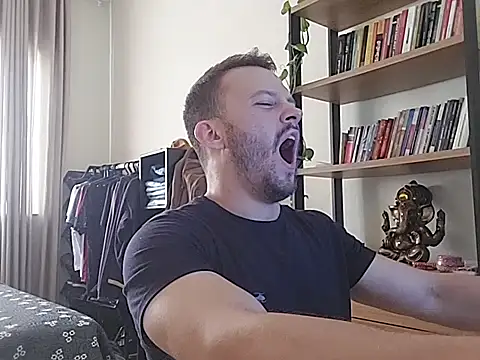 Snapshot of amanteloiro chatting on 03/03/26, 04:03 amanteloiro online show from 03/03/26, 04:03