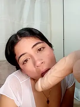 Snapshot of Mariian_Zeller chatting on 03/15/26, 10:11 Mariian Zeller online show from 03/15/26, 10:11