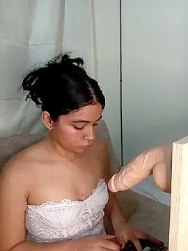 Snapshot of Mariian_Zeller chatting on 03/26/26, 10:13 Mariian Zeller online show from 03/26/26, 10:13