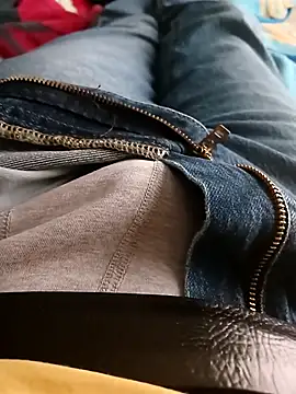 Snapshot of machine2880 chatting on 03/02/26, 03:19 machine2880 online show from 03/02/26, 03:19