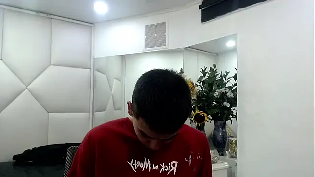 SanttiiBuck online show from 02/24/26, 01:12