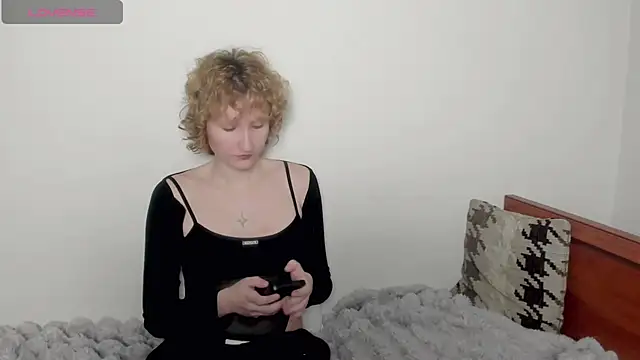 Snapshot of AnnStasia chatting on 02/24/26, 03:57 AnnStasia online show from 02/24/26, 03:57