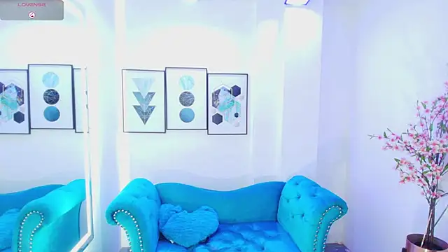 Chloe meoww online show from 07/01/26, 12:05