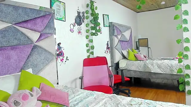 JennieRider online show from 04/05/26, 06:25