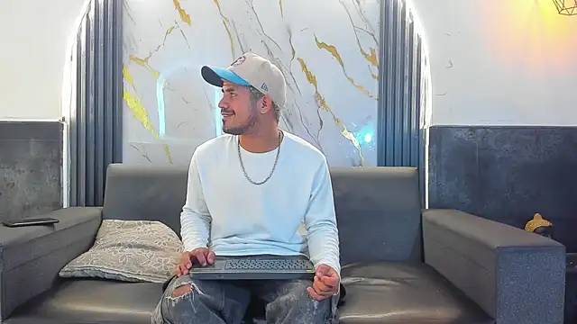 Latins on fire online show from 03/15/26, 12:34