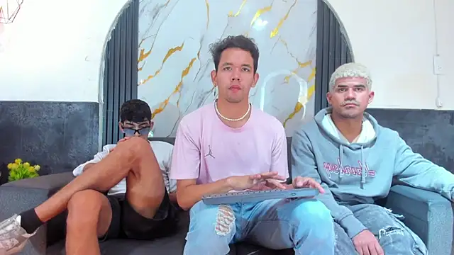 Latins on fire online show from 02/25/26, 08:08