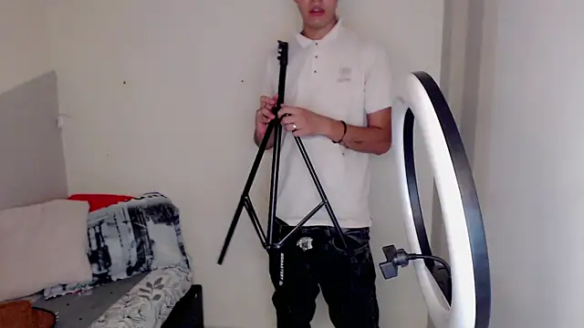 Street poemm  online show from 04/08/26, 08:32