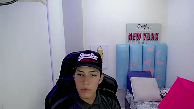 Street poemm  online show from 04/15/26, 09:04