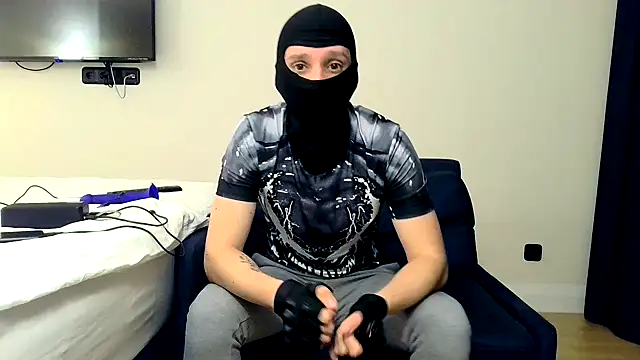 RyanRubber online show from 04/05/26, 08:15