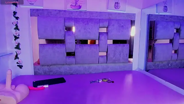 Iris Black online show from 03/12/26, 01:26