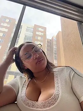 Snapshot of Eyssha chatting on 03/05/26, 02:24 Eyssha online show from 03/05/26, 02:24