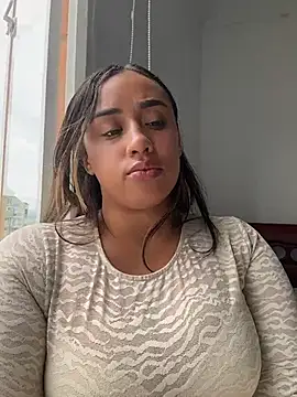 Snapshot of Eyssha chatting on 04/13/26, 03:27 Eyssha online show from 04/13/26, 03:27