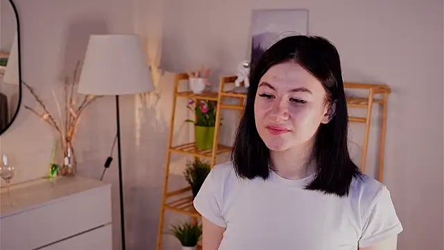 Snapshot of TwilaMode chatting on 03/02/26, 05:08 TwilaMode online show from 03/02/26, 05:08