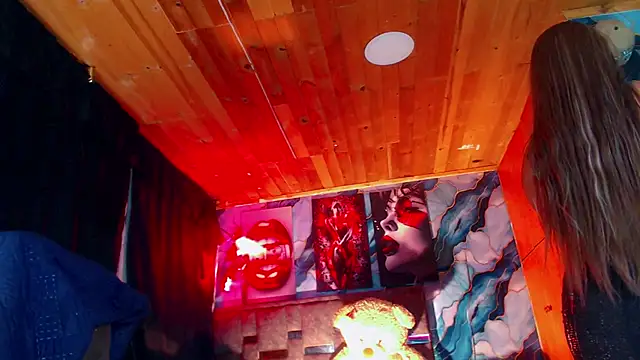 NikollThoms online show from 04/17/26, 11:46