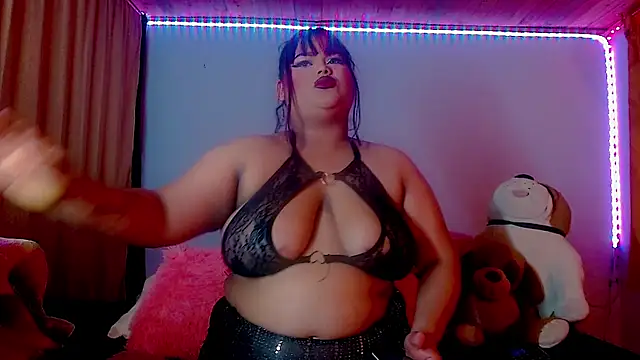 NikollThoms online show from 04/07/26, 03:19