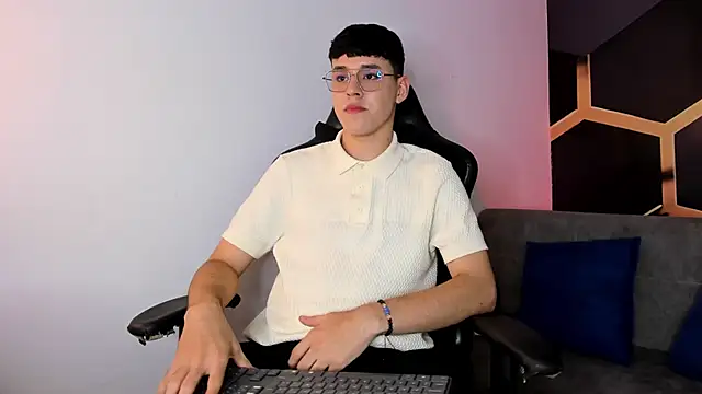 Snapshot of IanBlake_ chatting on 03/02/26, 09:11 IanBlake online show from 03/02/26, 09:11