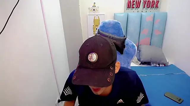 Snapshot of Houston_bby_ chatting on 02/22/26, 07:37 Houston bby online show from 02/22/26, 07:37