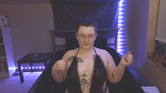 Snapshot of VelvetVixenXOX chatting on 03/14/26, 01:44 VelvetVixenXOX online show from 03/14/26, 01:44