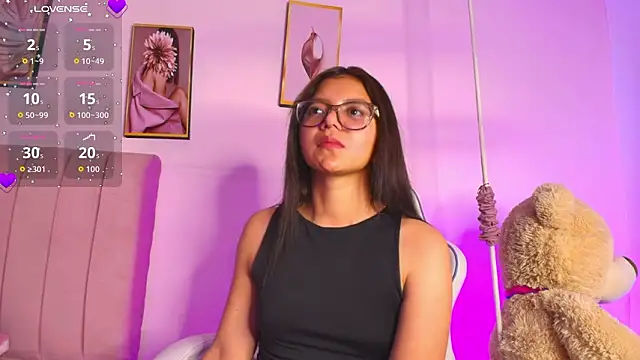 Snapshot of Zoow_bluussh chatting on 02/28/26, 12:05 Zoow bluussh online show from 02/28/26, 12:05