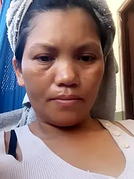 yum330 online show from 04/08/26, 04:25