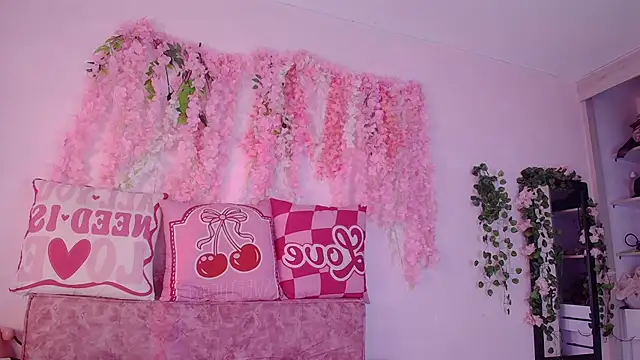 Snapshot of Ana__grace chatting on 07/05/26, 12:12 Ana grace online show from 07/05/26, 12:12