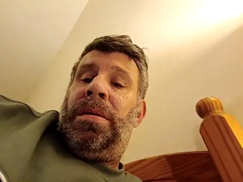 stud2512 online show from 04/09/26, 08:37
