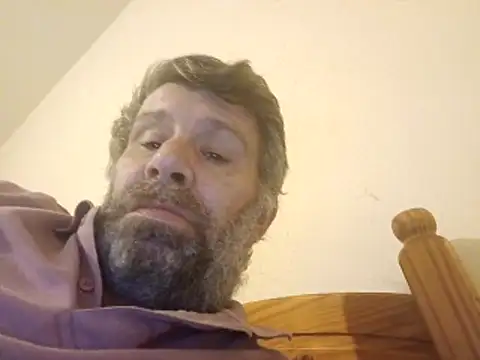 Snapshot of stud2512 chatting on 02/25/26, 11:26 stud2512 online show from 02/25/26, 11:26