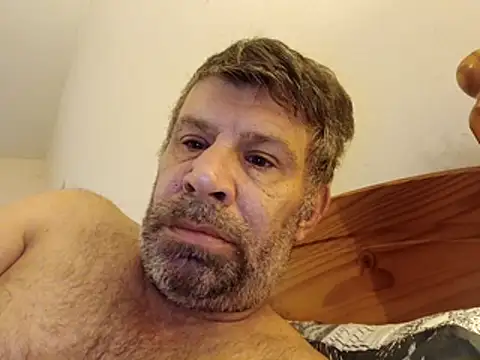 stud2512 online show from 04/28/26, 06:40