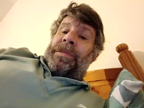 Snapshot of stud2512 chatting on 03/01/26, 04:29 stud2512 online show from 03/01/26, 04:29