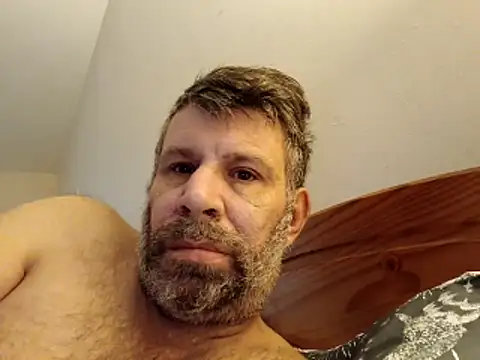 stud2512 online show from 04/11/26, 06:21