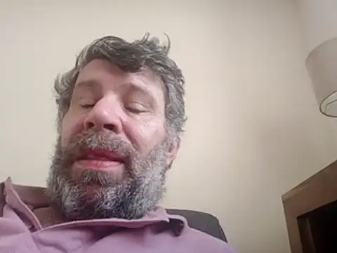 Snapshot of stud2512 chatting on 02/25/26, 11:21 stud2512 online show from 02/25/26, 11:21