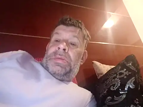 stud2512 online show from 05/10/26, 06:17