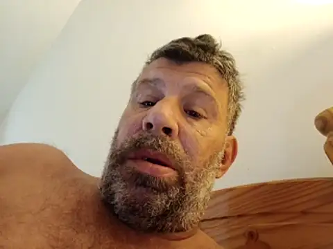 stud2512 online show from 05/17/26, 07:30