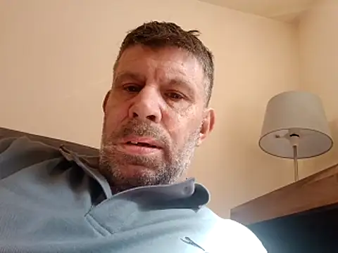 stud2512 online show from 05/01/26, 01:38