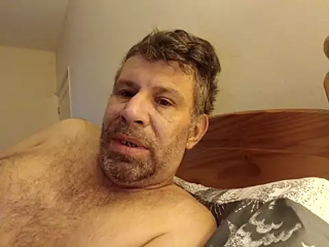stud2512 online show from 04/22/26, 05:03