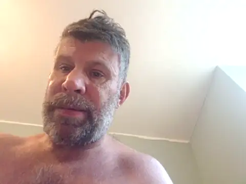 stud2512 online show from 05/18/26, 05:40