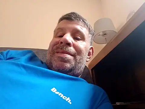 stud2512 online show from 05/04/26, 11:24