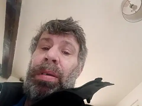 Snapshot of stud2512 chatting on 02/24/26, 08:26 stud2512 online show from 02/24/26, 08:26