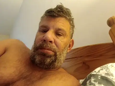 stud2512 online show from 05/18/26, 05:34