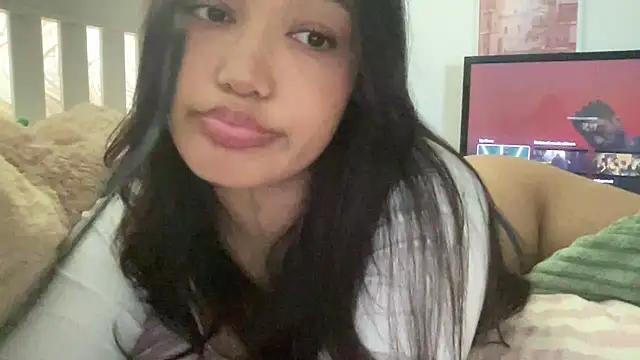 cinnabunnss online show from 02/21/26, 01:40