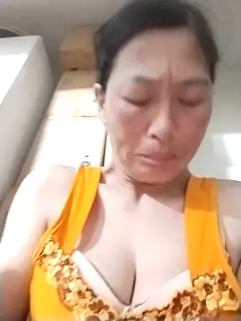 lris-Beauty77 online show from 04/13/26, 09:52