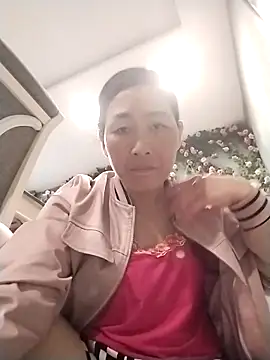 Snapshot of lris-Beauty77 chatting on 02/26/26, 03:01 lris-Beauty77 online show from 02/26/26, 03:01