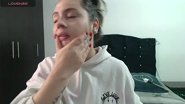 Ana  arms online show from 02/25/26, 02:06