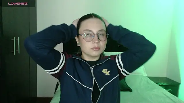 Ana  arms online show from 03/01/26, 02:28