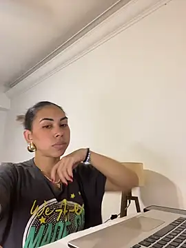 Snapshot of jessens146 chatting on 03/03/26, 03:02 jessens146 online show from 03/03/26, 03:02