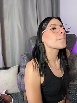 Dasha Be online show from 04/17/26, 10:45