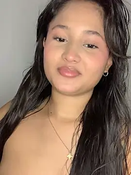 Snapshot of laly_spank chatting on 03/01/26, 10:10 laly spank online show from 03/01/26, 10:10