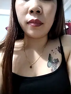 Snapshot of Kiki-vn chatting on 02/25/26, 01:22 Kiki-vn online show from 02/25/26, 01:22