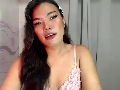Snapshot of Royalty_marcela6969 chatting on 05/13/26, 06:15 Royalty marcela6969 online show from 05/13/26, 06:15