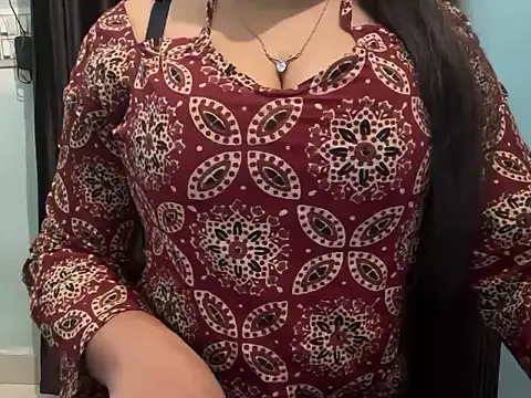 Avneet kaurr1 online show from 03/11/26, 03:33